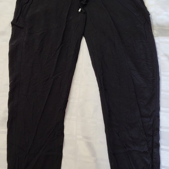 H&M MAMA MATERNITY WEAR BLACK PANTS SIZE MEDIUM WOMEN'S WEAR PREGNANCY COMFORT - Picture 2 of 15